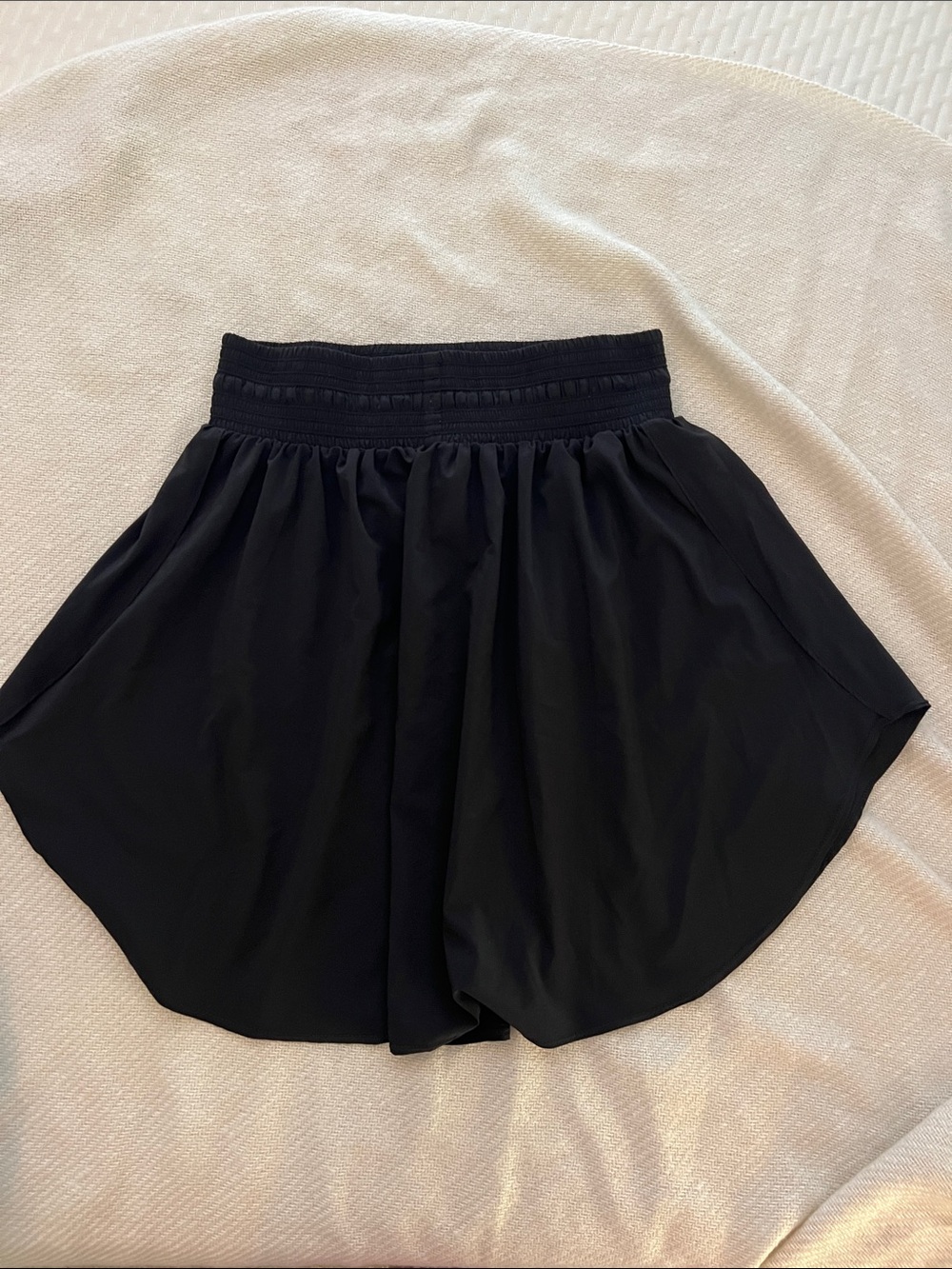 Lululemon Black Flowy Mini Skirt - Picture 2 of 3